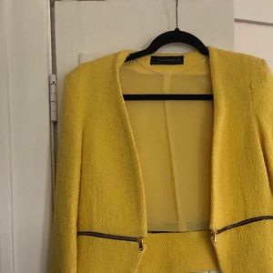 Yellow Zara blazer with fully functional zips sz S
